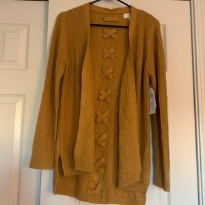 NWT Pinque Jamelya Back Detail Cardigan Size Small          Sundried Honey Color